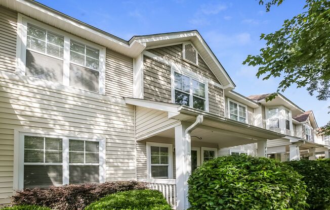 2 Bedroom, 3 Bathroom Townhouse near Lake Norman