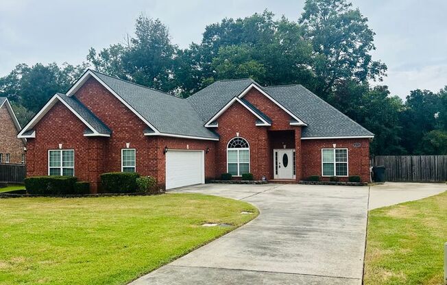 Welcome to 406 Brookewater Ln in beautiful Perry, GA!