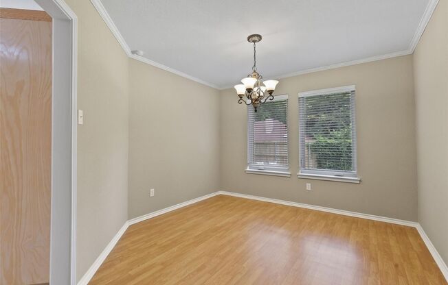 3 bed, 2 bath home in Burleson