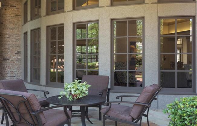 Outdoor Sitting Area at Stoneleigh on Spring Creek, Garland, Texas