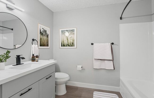 2 beds, 2 baths, 955 sqft, $1,350, Unit 1095