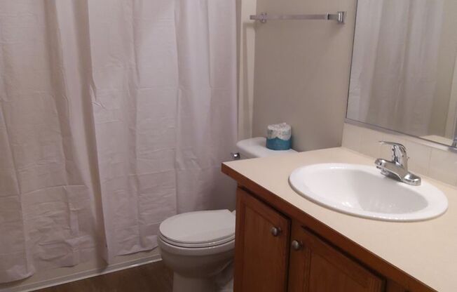2 beds, 1 bath, 966 sqft, $1,550, Unit 9335