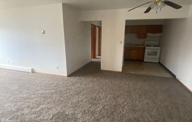 2 beds, 1.5 baths, 963 sqft, $1,299, Unit 5166 A09