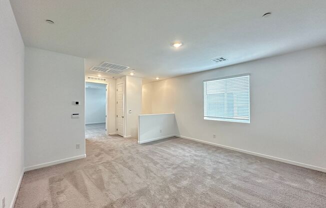 5 beds, 3 baths, $2,795