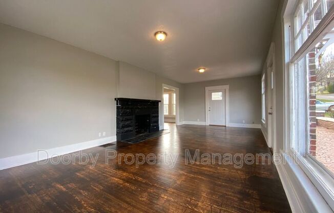 2802 FAIRVIEW DR