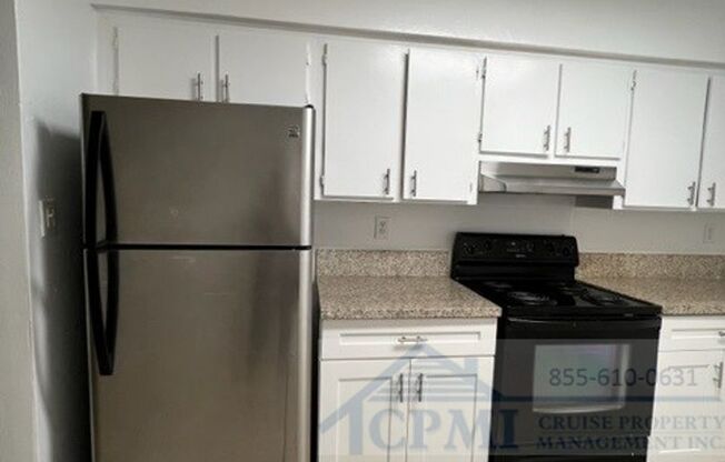 2 beds, 1 bath, 842 sqft, $1,825, Unit 6