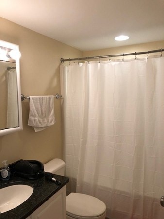 2 beds, 2 baths, 983 sqft, $4,500, Unit 1221