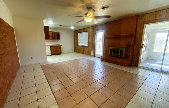 Spectacular Five Bedroom Home Close to LCU Campus!