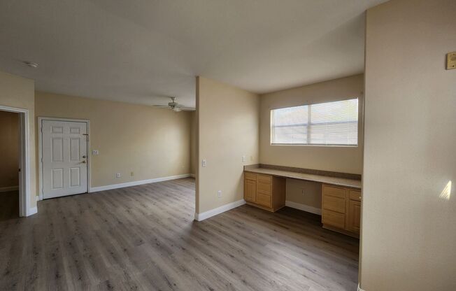 2 beds, 2 baths, $1,400, Unit Unit #1009