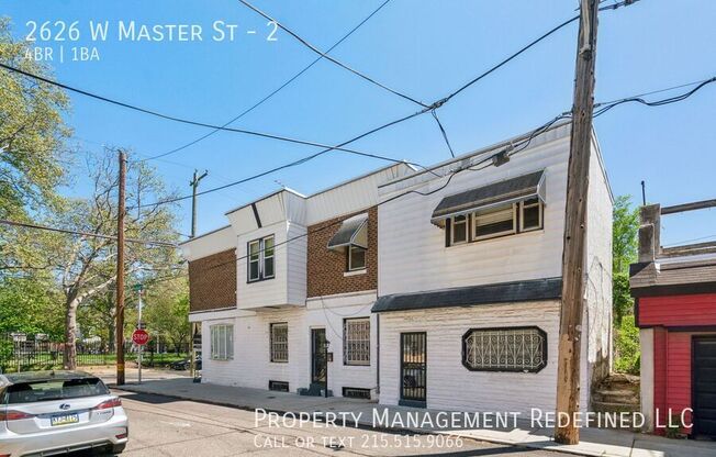 2626 W MASTER ST