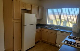 1 bed, 1 bath, 774 sqft, $1,220, Unit 1812
