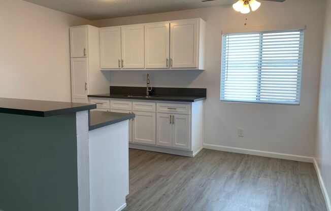 2 beds, 1.5 baths, 900 sqft, $2,150, Unit 11