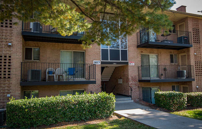 Glen Willow Apartments Building Exterior 15