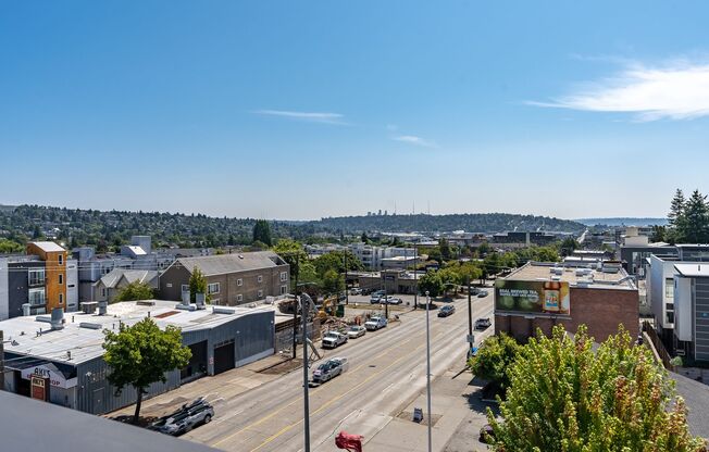 Studio, 1 bath, 322 sqft, $1,290, Unit 410