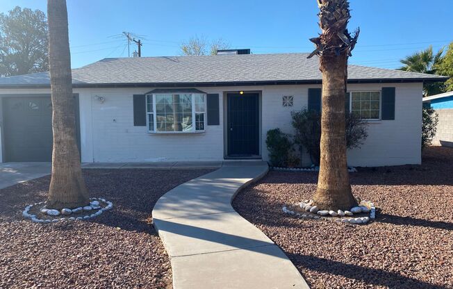 3 beds, 2 baths, $2,300