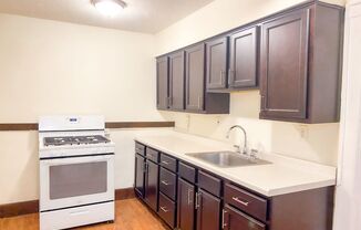 2 beds, 1 bath, 1,000 sqft, $1,195, Unit B2