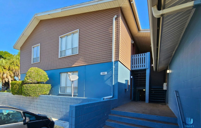 2-bedroom, 1-bathroom apartment in Town N Country *Amazing Move-In Special*