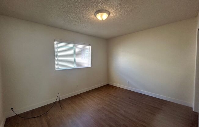 2 beds, 2 baths, $2,375, Unit Unit 4