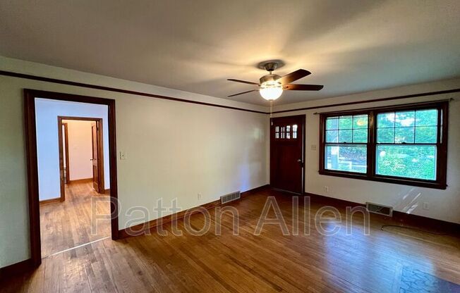 29 Evergreen Ave