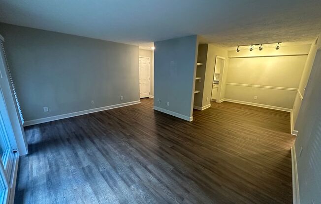 1 bed, 1 bath, 785 sqft, $1,325, Unit A24