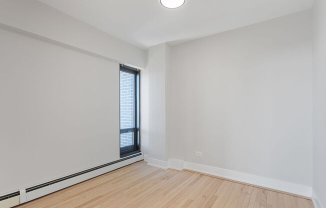 3 beds, 1.5 baths, $3,300, Unit 2K