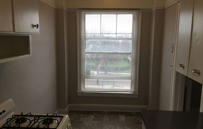 2 beds, 1 bath, 962 sqft, $1,475, Unit 3C