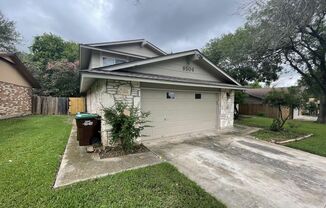 3 beds, 2 baths, $1,595