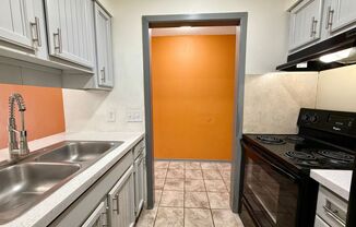 2 beds, 1 bath, 730 sqft, $850, Unit 26