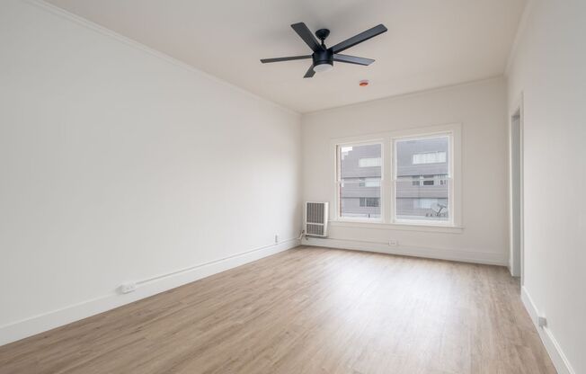 Studio, 1 bath, 400 sqft, $1,395, Unit 214