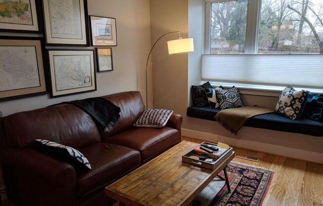 Contemporary Brookland 2 bed/2.5 bath condo with parking