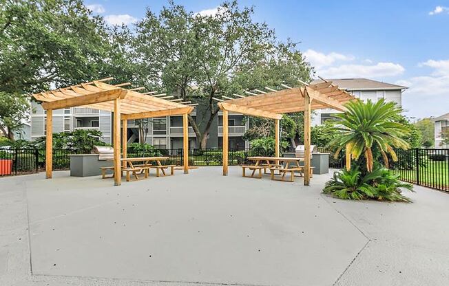 the reserve at bucklin hill leasing office patio with pergola