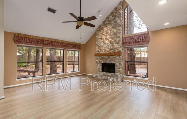 25 N MOSSROCK RD