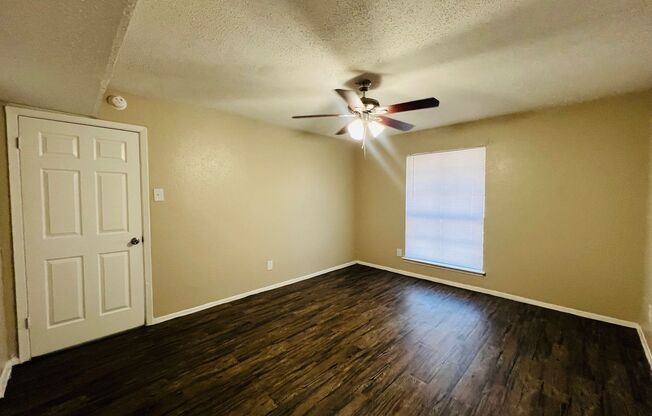 1 bed, 1 bath, 600 sqft, $1,150, Unit 1-201