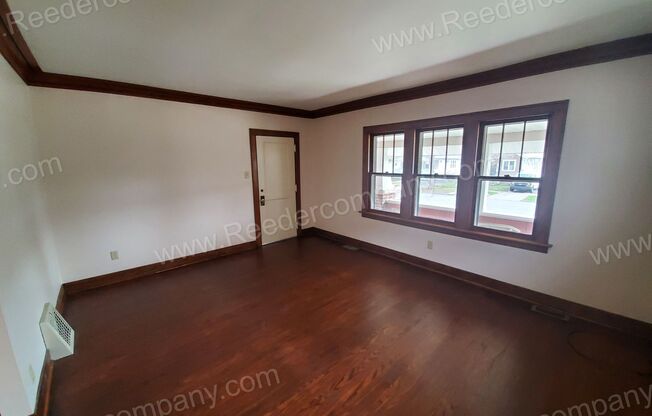 7334 Jackson Ave.