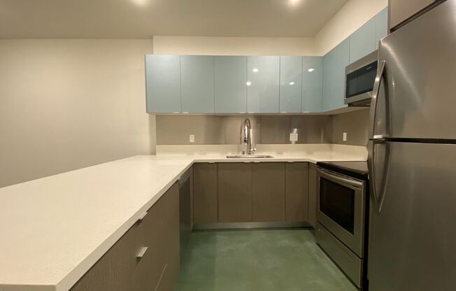 1 bed, 1 bath, 582 sqft, $2,295, Unit 304