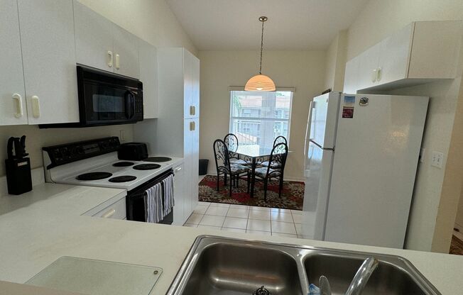 2 beds, 2 baths, $1,650