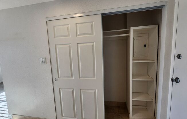 1 bed, 1 bath, 600 sqft, $1,295, Unit 33