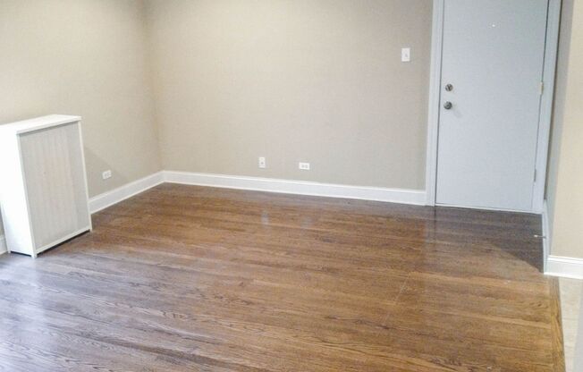 1 bed, 1 bath, 560 sqft, $2,195, Unit 516-319