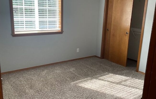 3 beds, 2 baths, $2,950