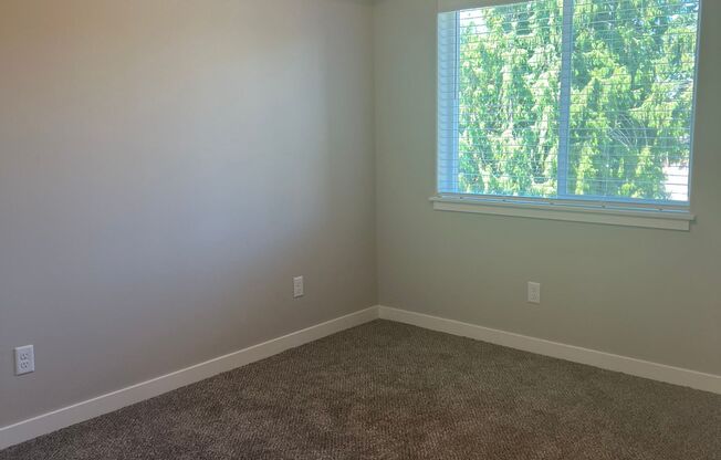 2 beds, 1 bath, 1,005 sqft, $1,715, Unit A22