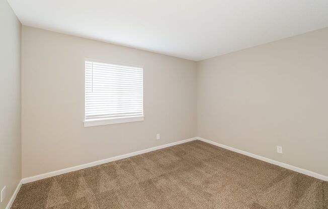 2 beds, 1.5 baths, 874 sqft, $1,075