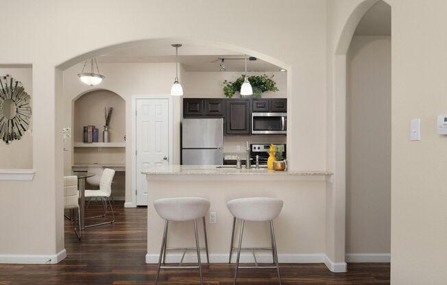 2 beds, 2 baths, 990 sqft, $1,205, Unit 6204