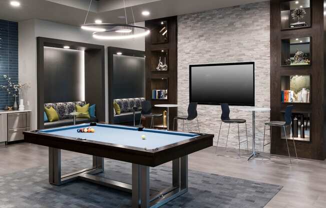 ONE, TWO AND THREE BEDROOM APARTMENTS AND TOWNHOMES IN FORT WORTH