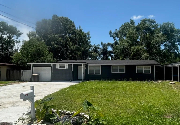 6750 SNOW WHITE DR