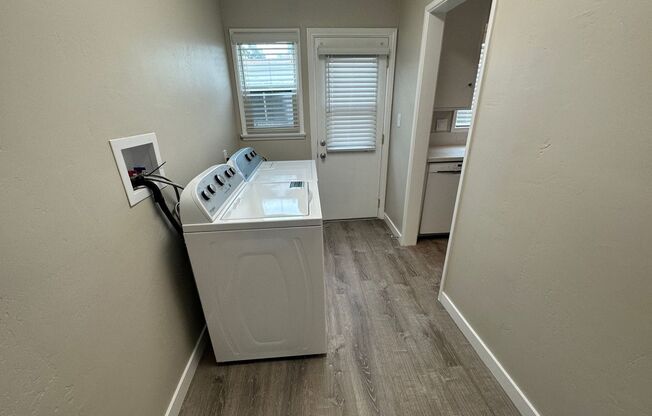 4 beds, 2 baths, $6,550, Unit 5053 Art St.