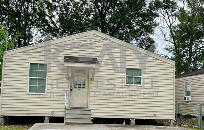 Three Bedroom Rental Home in Lafayette!