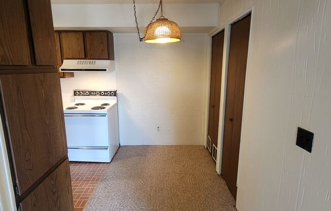 1 bed, 1 bath, $699, Unit Unit #11