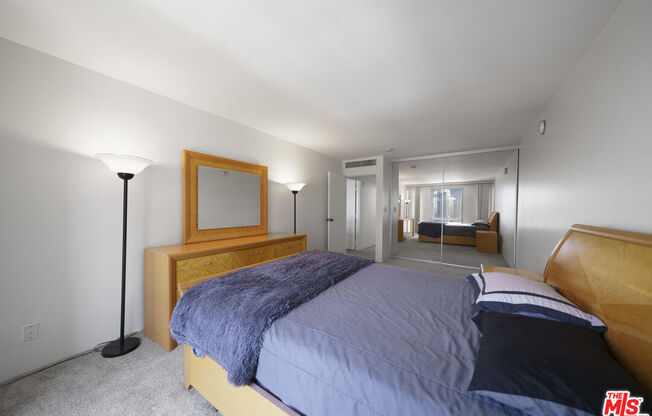 1 bed, 1 bath, 762 sqft, $2,600, Unit 1807