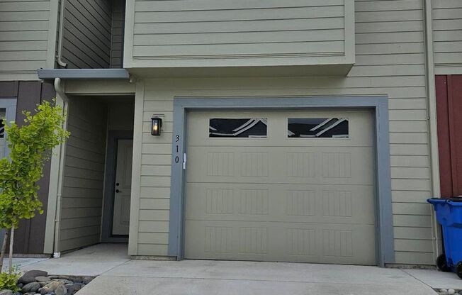 3 beds, 2.5 baths, 1,762 sqft, $2,449, Unit L36