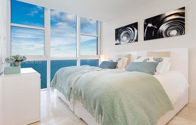 2 beds, 2.5 baths, $7,900, Unit # 4208
